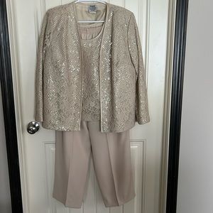 Three-piece pantsuit